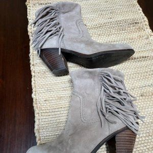 Steve Madden Louie Booties, Tan Suede, Size %.5